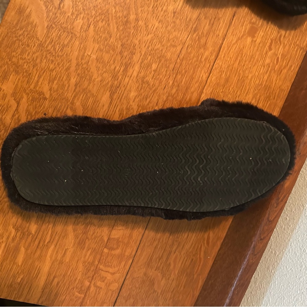NEW FABLETICS Cozy Black Faux Fur Slides Sandals Size 10 - Picture 8 of 10